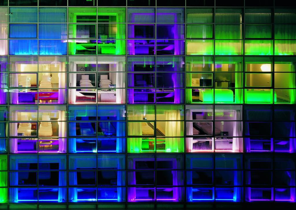 Radisson Blu Es. Hotel, Roma Exterior foto The building at night