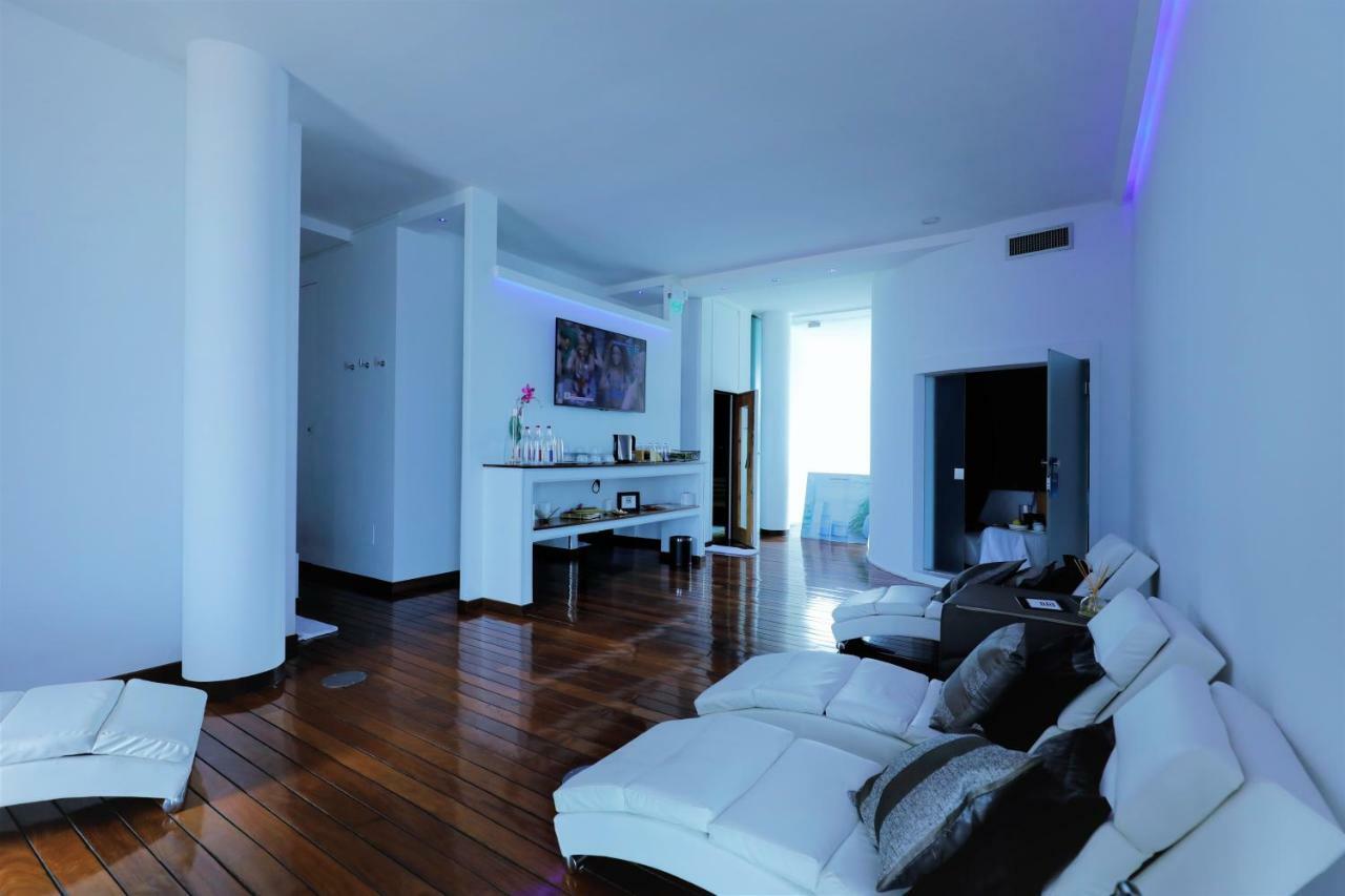 Radisson Blu Es. Hotel, Roma Exterior foto A modern living room