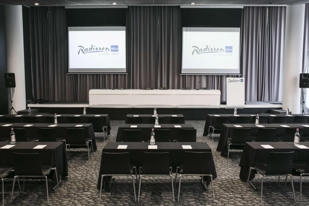 Radisson Blu Es. Hotel, Roma Exterior foto A typical meeting room